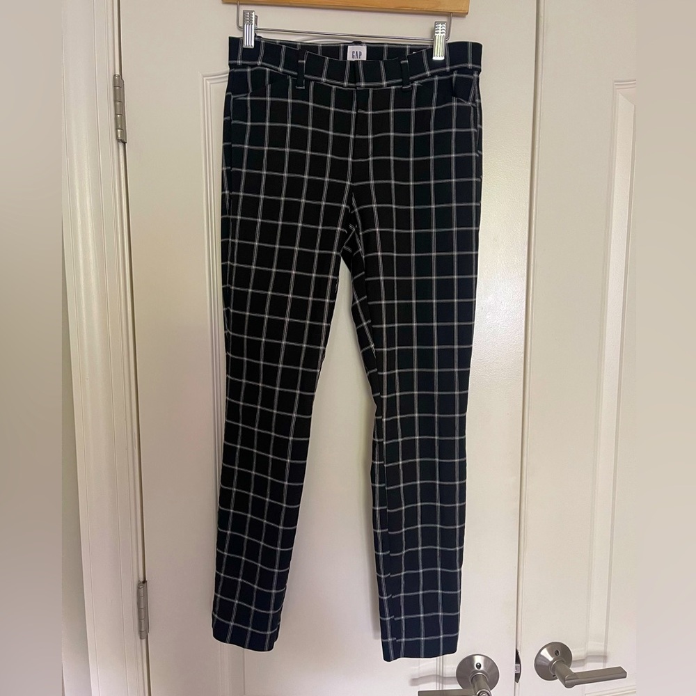 Signature Skinny Ankle Pants with Pockets